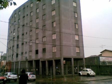 Apto. - B. Suisso - semi-imobiliado