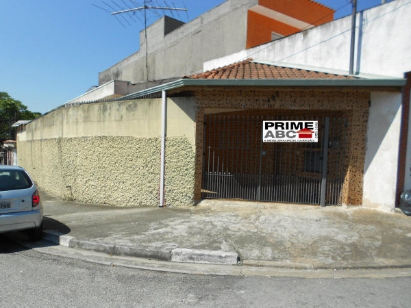 Casa Terreá - Jd. Padre Anchieta  - Linda casa ampla de esquina. 