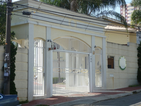 Sobrado - Vila Scarpelli - Maravilhoso em condomínio Fechado! 
