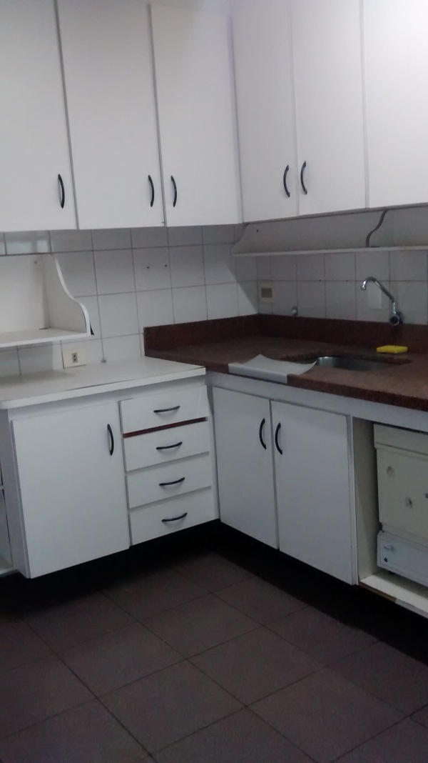 Apartamento - Vila Assunção - Próximo ao centro. Fácil acesso a comércios.