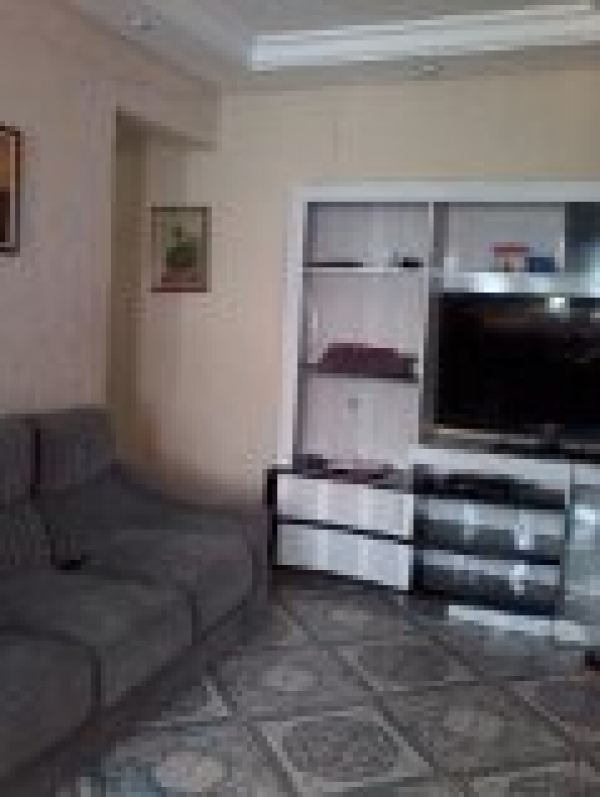 Apartamento - Jd. Santo André - Apartamento com condomínio.