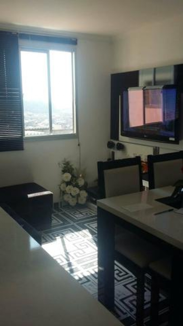 Apartamento - Jd. Irajá - 