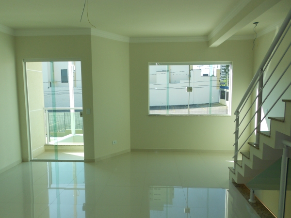 Sobrado Novo - Bairro Bangu - Novo! Excelente localização 