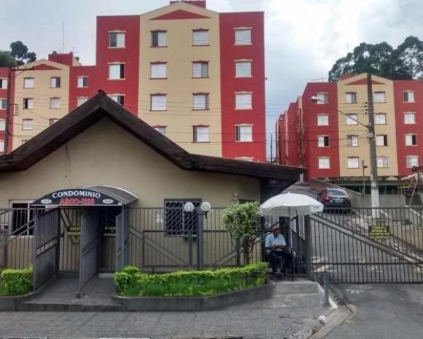 Apartamento - Baeta Neves - Com Condomínio 
