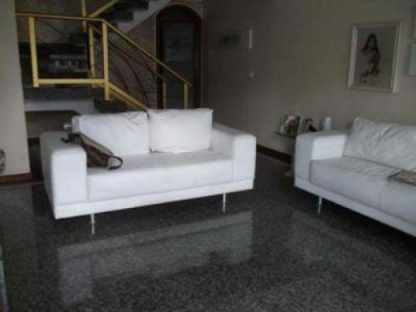 Sobrado - Parque Jaçatuba - 