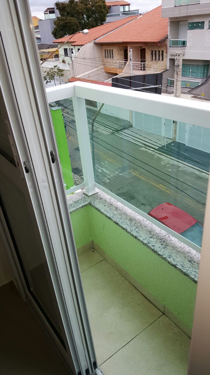 Apartamento no Parque das Nações - Prédio baixo, novo.